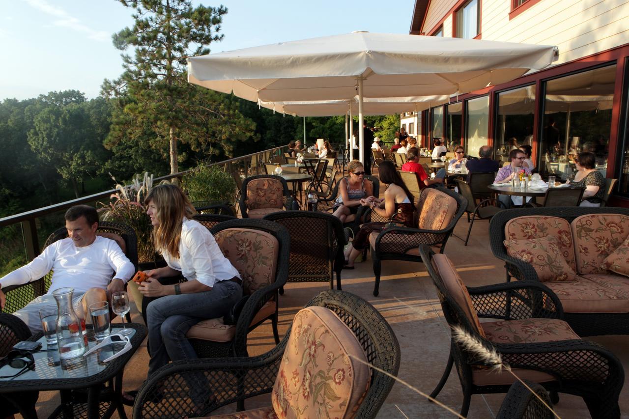Chestnut Mountain Resort Галена Екстериор снимка